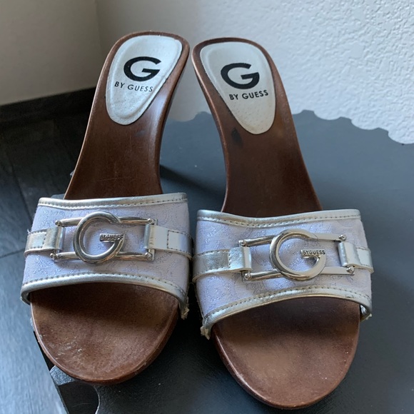 $58🔥Guess white/silver slip on sandals size 8.5US - Picture 6 of 6